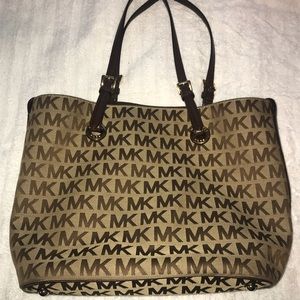 Micheal Kors Tote